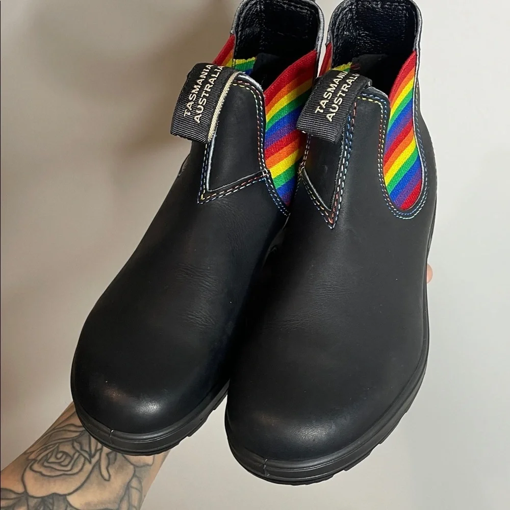 Blundstone | Women’s Rainbow Chelsea Boots Size 6.5 NWOB